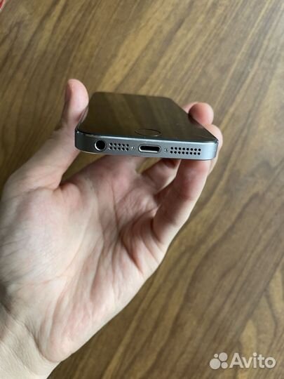iPhone 5S, 32 ГБ