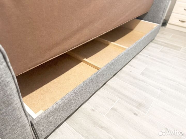 Диван книжка новый
