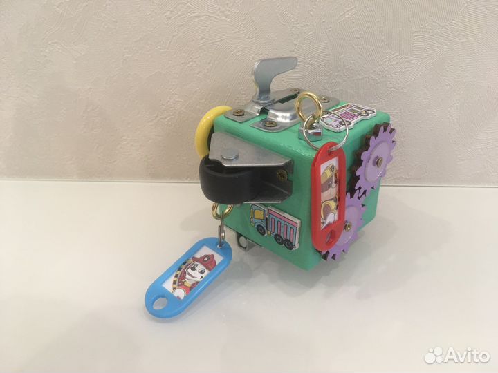 Развивающая игрушка