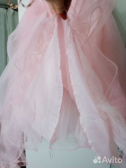 Нарядное платье для девочки и шубка нарядная