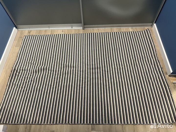 Ковер шерстяной