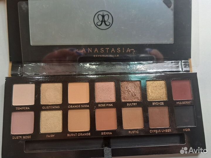 Anastasia beverly hills soft glam