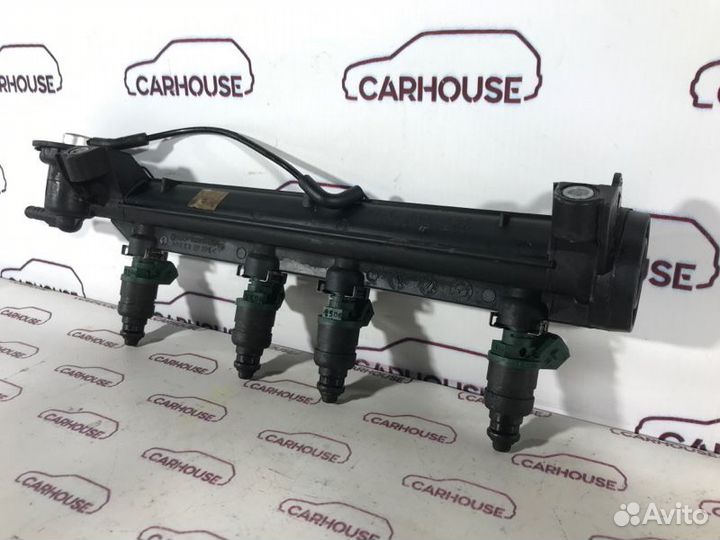 Рампа топливная Volkswagen Golf MK4 1.6 AKL 1997