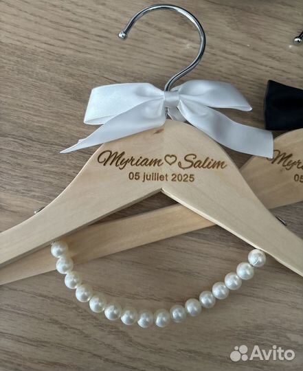 Вешалки персональные для свадьбы