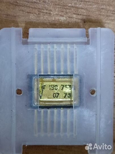 Микросхема 1ус753А