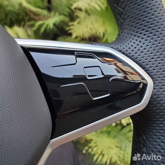 Руль Volkswagen сенсорный Tiguan 2 Passat B8