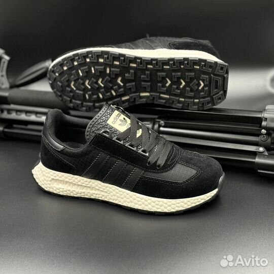 Кроссовки Adidas