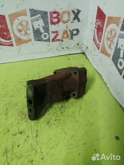 Кронштейн турбины Mercedes Benz S350 Cdi 3.0