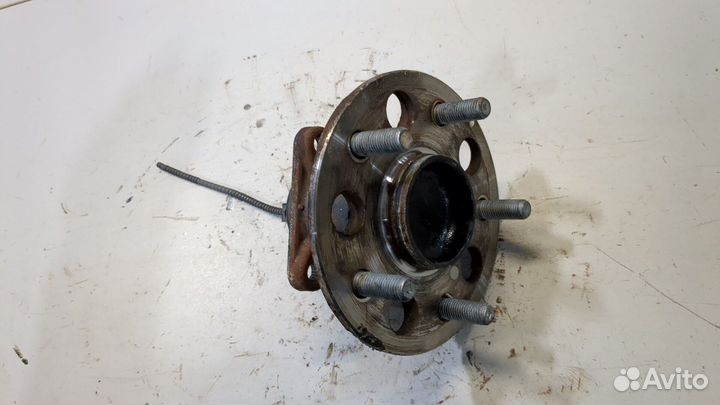 Ступица (кулак, цапфа) левая задняя Lexus UX