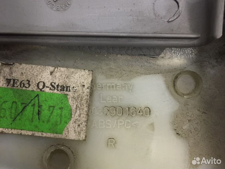 Обшивка стойки Mercedes W203 (3018)