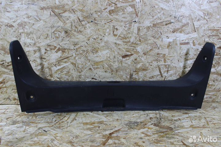 Накладка задней панели Nissan Almera G15