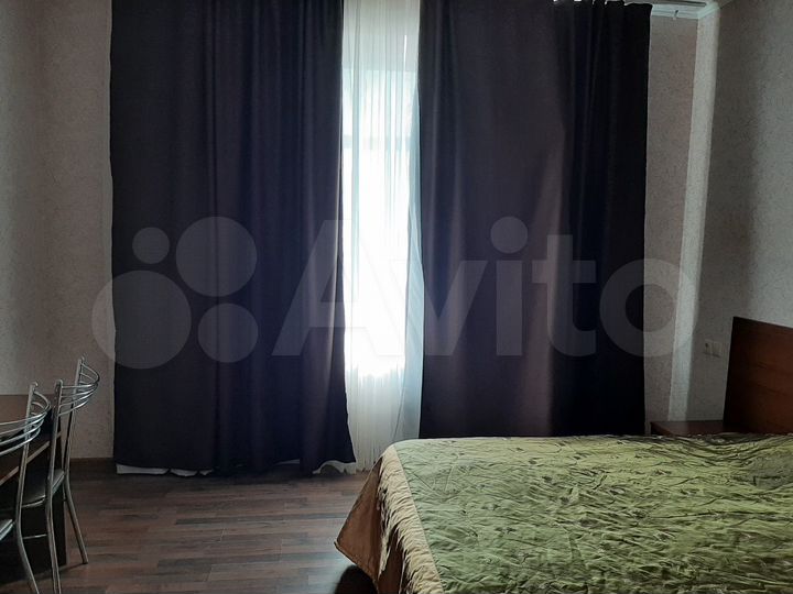 Комната 19 м² в 3-к., 2/4 эт.