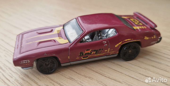 Hot Wheels Chrysler V5294 2011