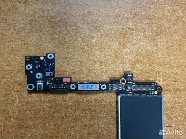 Материнская плата iPhone 8 64gb с TouchID и вибро