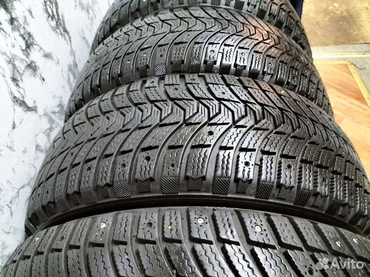 Michelin X-Ice North 3 215/55 R17 98T