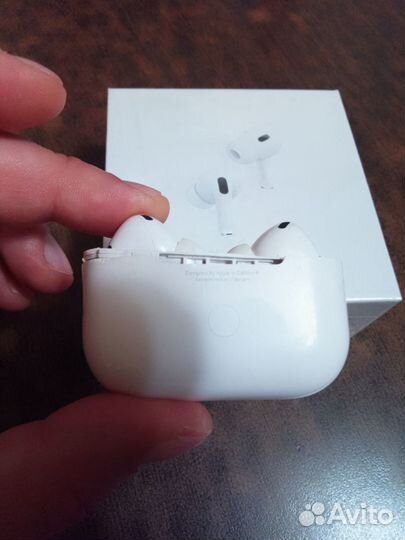 Airpods pro 2 упали с балкона работают