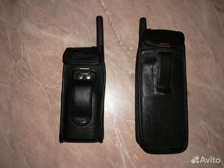 Телефоны мобильные (Ретро) 2шт