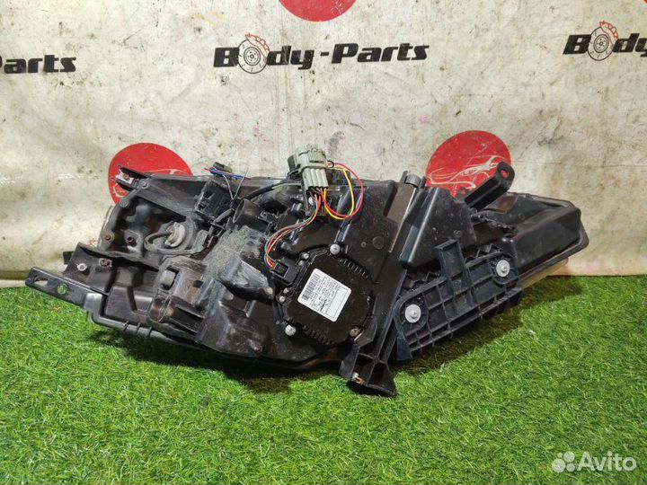 Фара передняя левая Nissan Leaf ZE0 EM61 2009