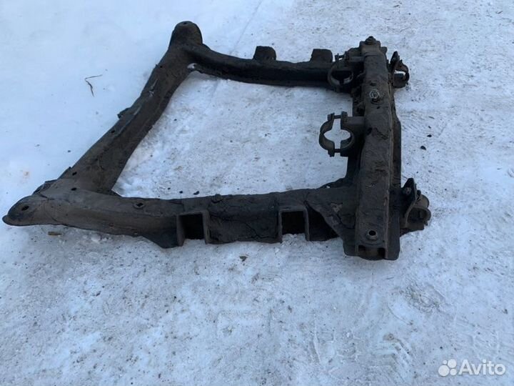 Балка подмоторная (подрамник) Renault Kangoo KC