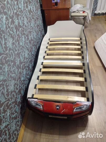 Детская кровать машина бу с матрасом