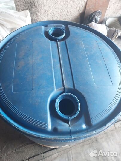 Бочка для воды пластиковая