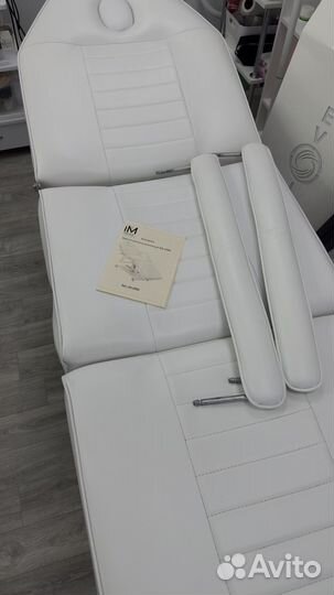 Кушетка косметологическая на гидравлике