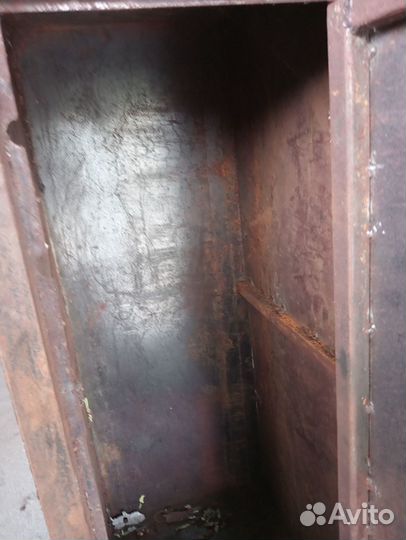 Продам сейф