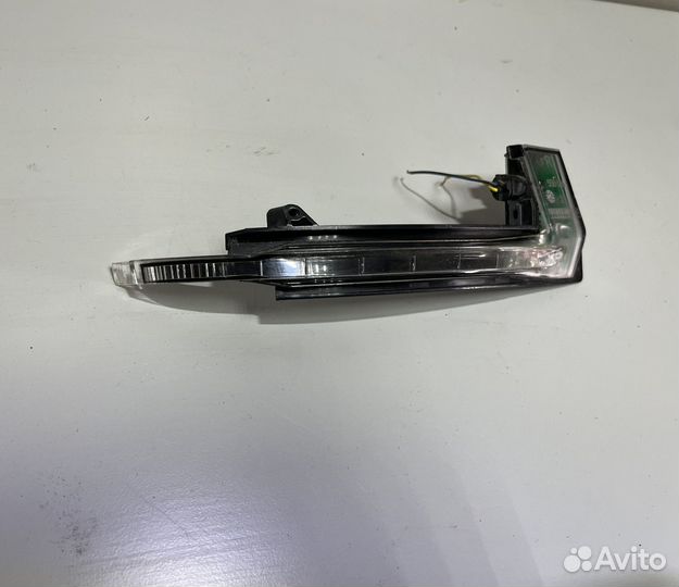 Повторитель поворота в зеркало Audi A3 A6 C6 A8 D3