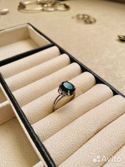 Серебряное кольцо