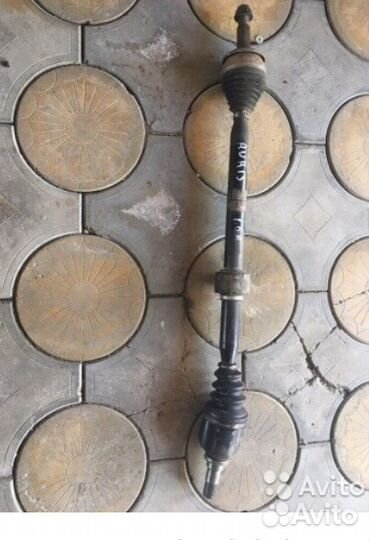 Правый привод Toyota Auris 1.6