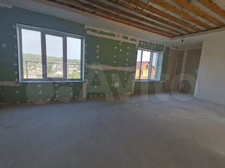 Коттедж 177 м² на участке 9,2 сот.
