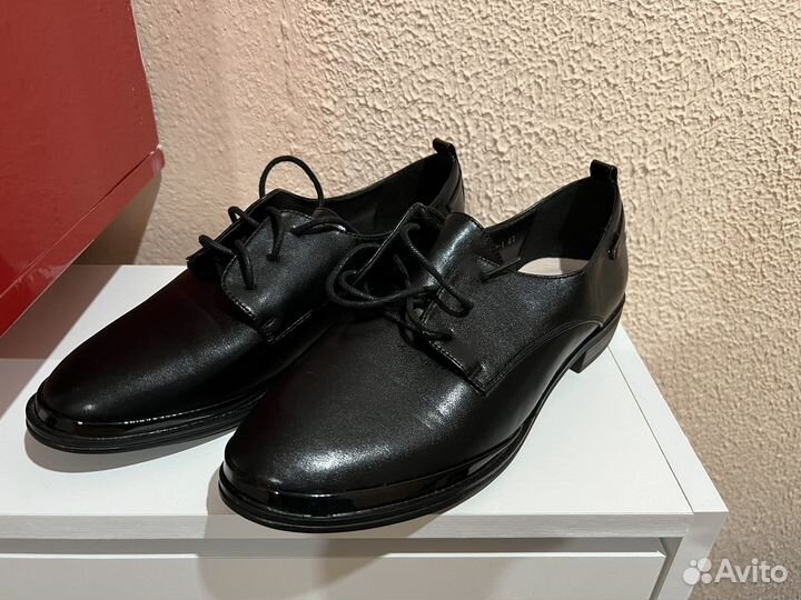 Полуботинки новые