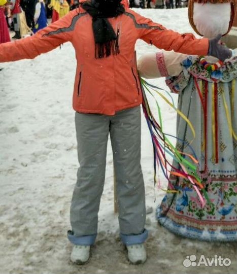 Горнолыжная куртка женская 44