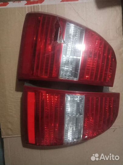 Фонарь задний Kia Sportage 2 левый, правый