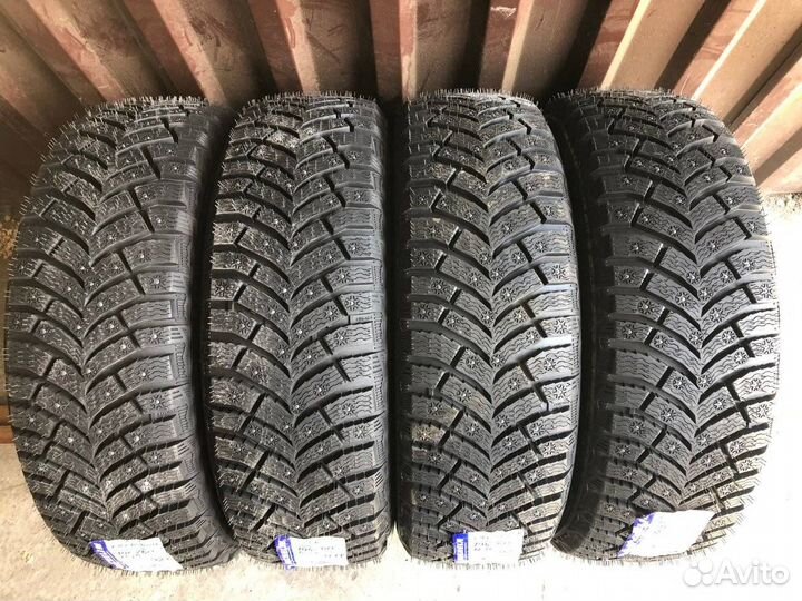 Michelin X-Ice North 4 255/40 R20