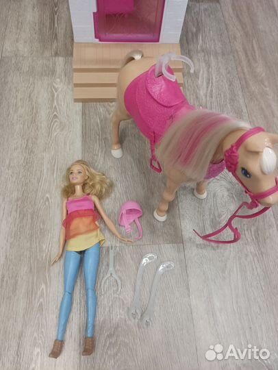Barbie разные