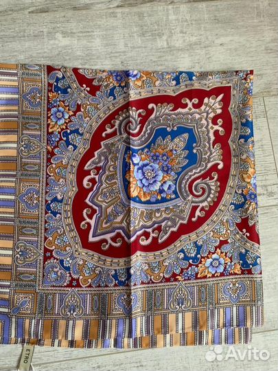 Шелковый платок