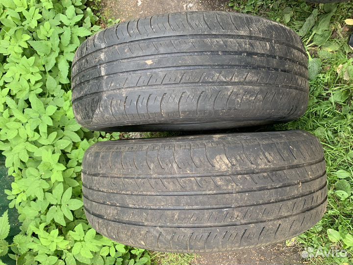 Hankook Optimo ME02 215/60 R16