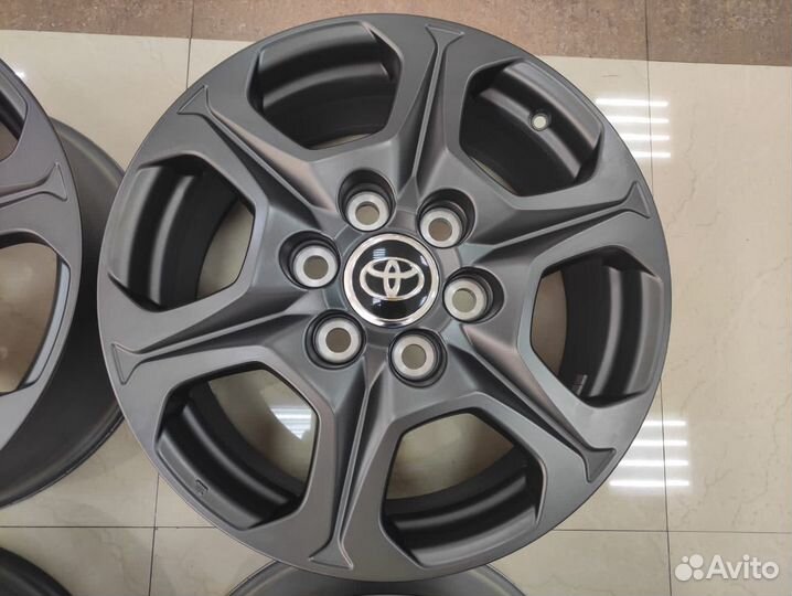 Оригинал новые япония Ленд Крузер 300 япония