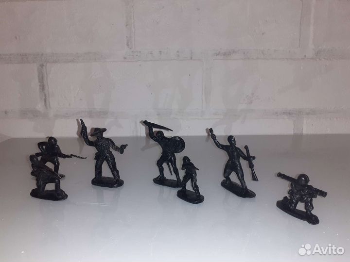 Солдатики пластмассовые СССР