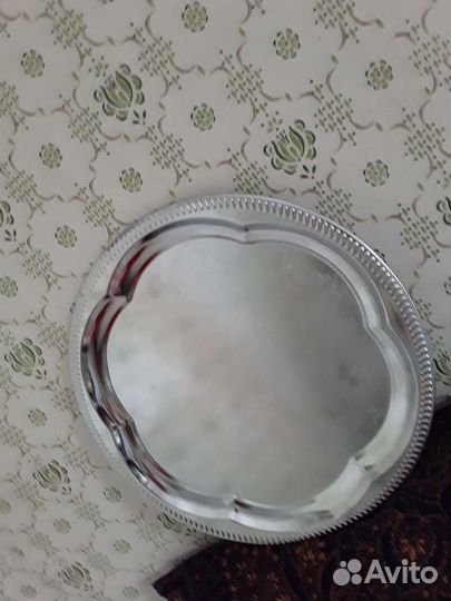Поднос металлический новый 30 см