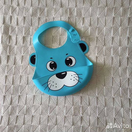 Нагрудник силиконовый