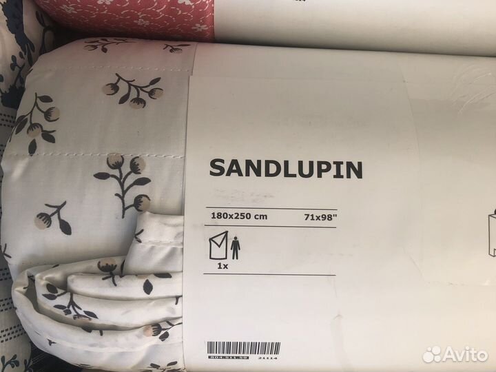 Плед, покрывало IKEA подушки, одеяла