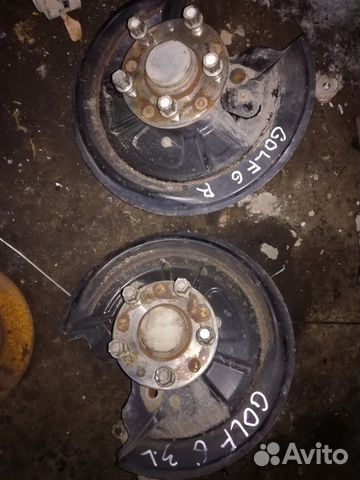 Кулак задний левый правый VW Golf 6 Гольф 1.4 TSI