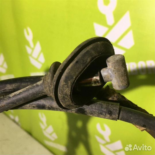 Трос стояночного тормоза Сузуки Гранд Витара