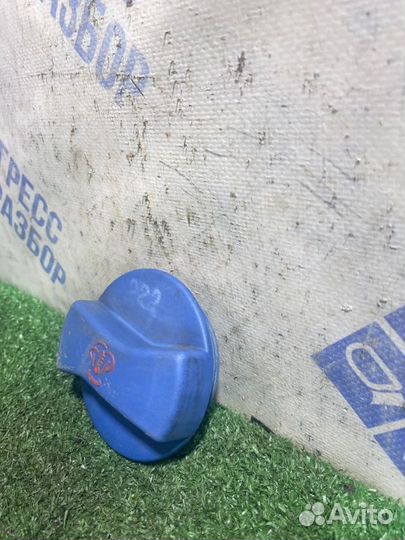 Крышка расширительного бачка Volkswagen Touareg