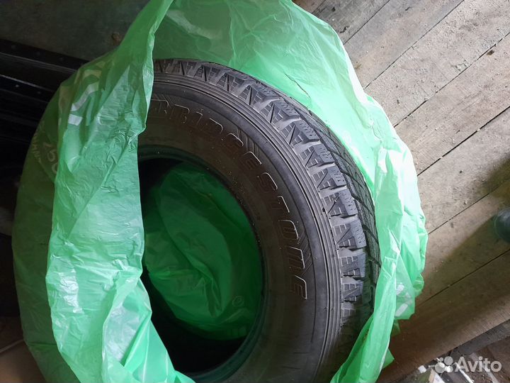 Bridgestone Blizzak DM-Z3 265/70 R16