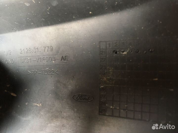 Накладка уголок крыла LR Форд Транзит с 2014-23г