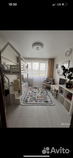 Детская двухярусная кровать