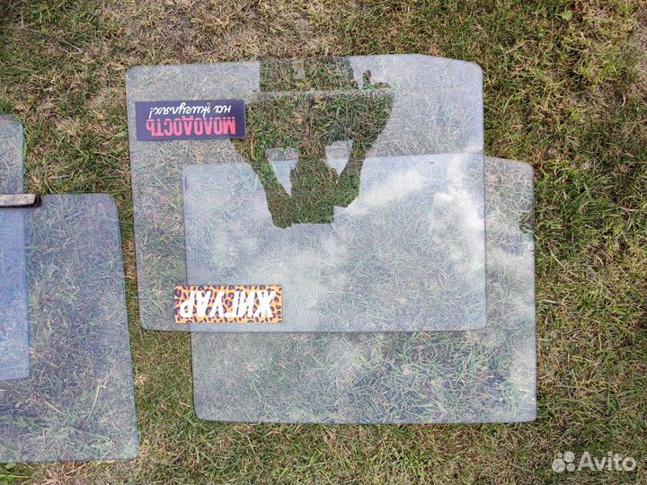 Стëкла ваз 2103/2106